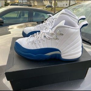 Jordan Retro 12 French blue